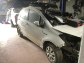TOYOTA YARİS SAĞ ÖN ÇAMURLUK...MİL OTO