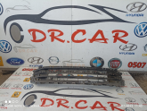 Oto Çıkma Parça / Volkswagen / Jetta / Tampon / Orta Izgara / Çıkma Parça 