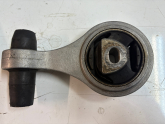 Oto Çıkma Parça / Fiat / Doblo / Şanzıman / Şanzıman Takozu / Çıkma Parça 