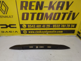 848106594R DACİA JOGGER BAGAJ KAPAK ÇITASI PLAKA LAMBASI ORJ