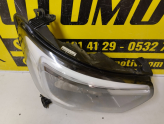 Oto Çıkma Parça / Renault / Master / Far & Stop / Sağ Ön Far / Çıkma Parça 