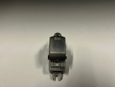 Oto Çıkma Parça / Nissan / Qashqai / Oto Cam / Cam Düğmesi / Çıkma Parça 