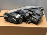 Oto Çıkma Parça / Volkswagen / Golf / Far & Stop / Sağ Ön Far / Çıkma Parça 