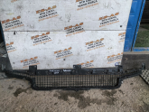 Oto Çıkma Parça / Land Rover / Defender / Tampon / Tampon Izgarası / Çıkma Parça 