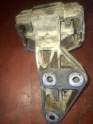 Oto Çıkma Parça / Opel / Astra / Motor / Takozu & Kulağı / Çıkma Parça 