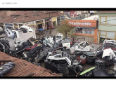 Oto Çıkma Parça / Peugeot / 407 / Filtre / Hava Filtresi Kutusu / Çıkma Parça 