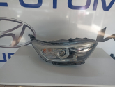 Oto Çıkma Parça / Kia / Stonic / Far & Stop / Sağ Ön Far / Çıkma Parça 