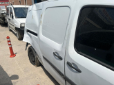 RENAULT KANGOO SAG SÜRGÜLÜ KAPI