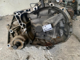 Oto Çıkma Parça / Renault / R 9 / Filtre / Hava Filtresi Kutusu / Çıkma Parça 