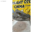 Renault Clio2 sağ arka kapı döşemesi 1.250 TL