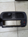 Oto Çıkma Parça / Renault / Scenic / Kalorifer / Kalorifer Izgarası / Çıkma Parça 