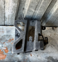 RENAULT LAGUNA 3 ARKA TAMPON BRAKETİ