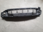 Renault Clio 4 12-16 Model Ön Tampon Orta Izgarası Orijinal Çıkma