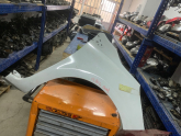 RENAULT CLİO 4 ÇIKMA ORJİNAL SAĞ ÇAMURLUK