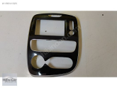 Oto Çıkma Parça / Renault / Clio / Teyp / Teyp Çerçevesi / Çıkma Parça 