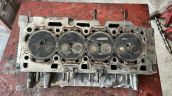 Oto Çıkma Parça / Mercedes / C180 / Motor / Silindir Kapağı / Çıkma Parça 