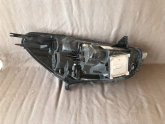 Oto Çıkma Parça / Renault / Clio / Far & Stop / Sağ Ön Far / Çıkma Parça 