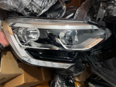 Oto Çıkma Parça / Renault / Megane / Far & Stop / Sağ Ön Far / Çıkma Parça 