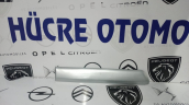 Peugeot Partner Tepee Citroen Berlingo sağ kapı bandı 9681644777