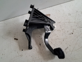 Oto Çıkma Parça / Renault / Laguna / Koltuk & Döşeme / Pedal / Çıkma Parça 