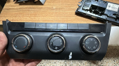 2014-2017 SKODA OCTAVİA KLİMA KONTROL PANELİ 5E0 820 047 M