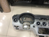 Oto Çıkma Parça / Mercedes / CLA / Göğüslük & Torpido / Torpido Gözü / Çıkma Parça 