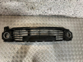 Oto Çıkma Parça / Renault / Megane / Tampon / Tampon Izgarası / Çıkma Parça 