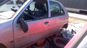 Citroen Saxo sol arka kapı