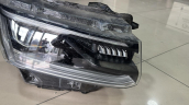 Oto Çıkma Parça / Volkswagen / Amarok / Far & Stop / Sağ Ön Far / Çıkma Parça 