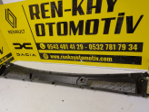 Oto Çıkma Parça / Renault / Trafic / Oto Cam / Ön Cam Izgarası / Çıkma Parça 