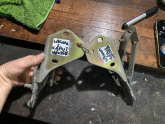 Oto Çıkma Parça / Renault / Laguna / Kaporta & Karoser / Kapı Menteşesi / Çıkma Parça 