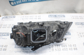 Oto Çıkma Parça / Audi / A4 / Far & Stop / Sağ Ön Far / Çıkma Parça 