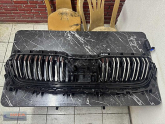 565853653K SKODA KODİAQ PİANO BLACK ÖN PANJUR ORİJİNAL ÇIKMA