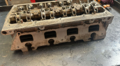 Oto Çıkma Parça / Volkswagen / Passat / Motor / Silindir Kapağı / Çıkma Parça 