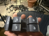 Oto Çıkma Parça / Volkswagen / Golf / Oto Cam / Cam Düğmesi / Çıkma Parça 