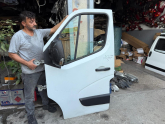 Oto Çıkma Parça / Renault / Master / Kaporta & Karoser / Sol Ön Kapı / Çıkma Parça 