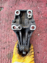 Oto Çıkma Parça / Citroen / Berlingo / Motor / Takozu & Kulağı / Çıkma Parça 
