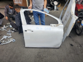PEUGEOT 208 SAĞ ÖN KAPI ORJİNAL LOKALLİK.