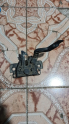 Renault Clio 4 kaput kilidi