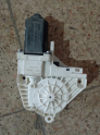 Oto Çıkma Parça / Audi / A4 / Oto Cam / Cam Motoru / Çıkma Parça 