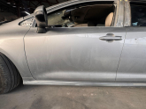 TOYOTA COROLLA SOL ÖN KAPI ORİJİNAL SÖKME