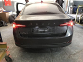 Oto Çıkma Parça / Skoda / Octavia / Kaporta & Karoser / Sağ Ön Kapı / Çıkma Parça 