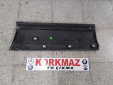 Oto Çıkma Parça / Volkswagen / Touareg / Kaporta & Karoser / Sol Arka Kapı / Çıkma Parça 