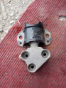 Clio 2 (1.2 16V) Motor Takozu / Kulağı