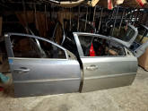 ÖZMEN OPEL VECTRA C ÇIKMA SAĞ ÖN KAPI