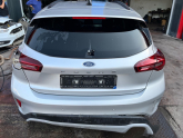 FORD FOCUS ACTİVE GRİ BAGAJ KAPAĞI ORİJİNAL HATASIZ