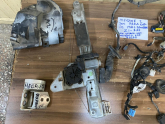 Oto Çıkma Parça / Renault / Megane / Kaporta & Karoser / Kapı Menteşesi / Çıkma Parça 