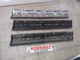 Oto Çıkma Parça / Porsche / Cayenne / Kaporta & Karoser / Sol Ön Kapı / Çıkma Parça 