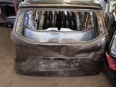 dacia duster bagaj kapağı