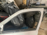 Oto Çıkma Parça / Renault / Clio / Kaporta & Karoser / Sol Ön Kapı / Çıkma Parça 